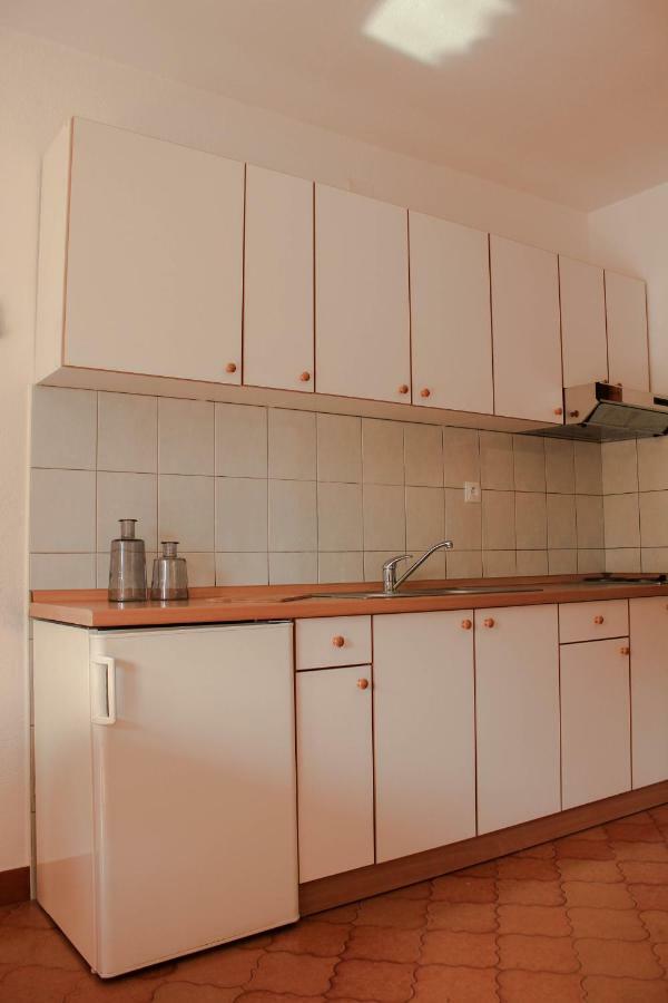 Apartments Pino Макарська Екстер'єр фото